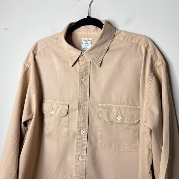 Brooks Brothers Men's‎ XL Tan Front Pockets Long Sleeve Button Up Shirt Cotton - Picture 2 of 8